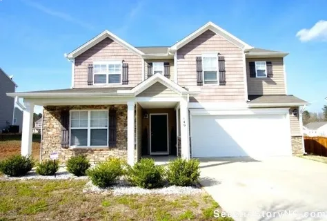 New Builds vs. Existing Homes: Auckland Houses for Sale Compared